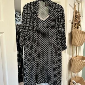 Rene Rofe Black and White Printed Robe with Night Gown